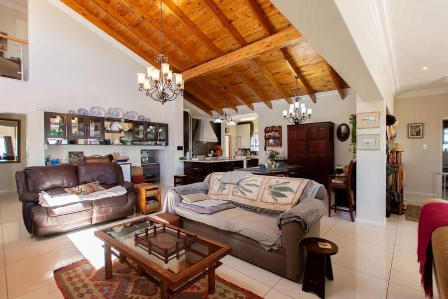 5 Bedroom Property for Sale in Myburgh Park Western Cape